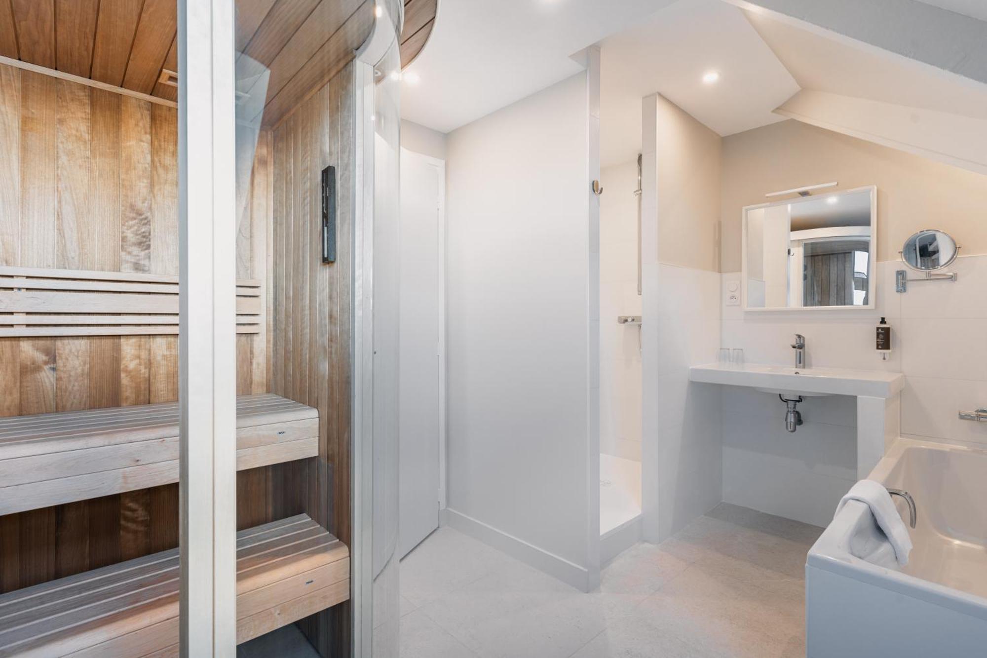 Hotel Spa De La Citadelle Lorient ปอร์-หลุยส์ ภายนอก รูปภาพ